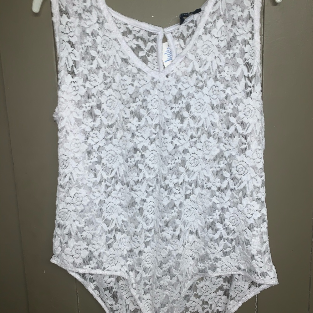 Lace body suit